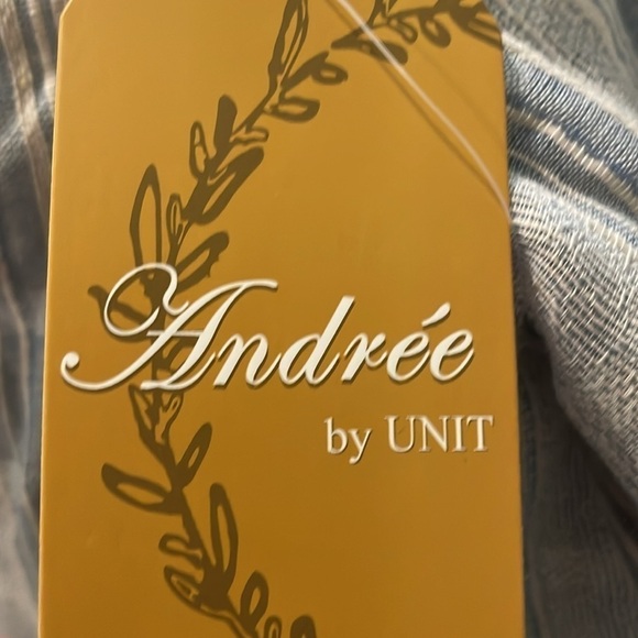 Andree By Unit Women’s Cropped Off Shoulder Top Large Blue Cream Chambray Cotton - Picture 8 of 11